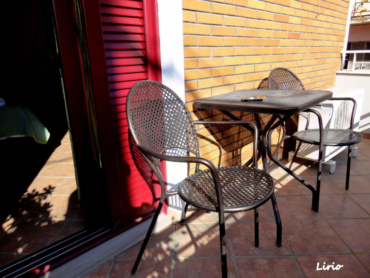 Lirio Guest House Makrakomi Exterior photo